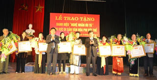 Hưng Yên trao tặng danh hiệu cho 15 Nghệ nhân ưu tú