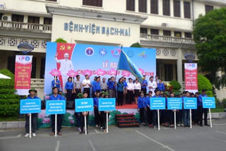 Ra quân Chương trình “Tiếp sức người bệnh”