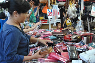 Doanh nghiệp điêu đứng vì hàng nhái