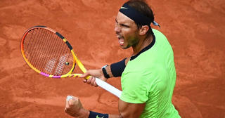 Nadal đối đầu với Djokovic tại bán kết Roland Garros