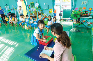 Giáo dục trẻ, có cần hình phạt?