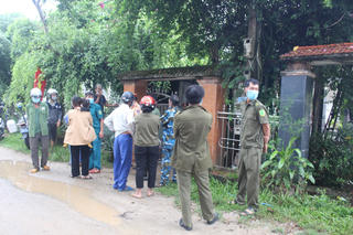 Quảng Nam: Nghi nổ mìn khiến 2 vợ chồng chết thảm