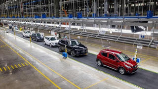 Giảm 50% phí trước bạ ôtô sản xuất trong nước từ hôm nay