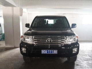 Thường vụ Tỉnh ủy Gia Lai đi 4 xe công vụ biển 80A