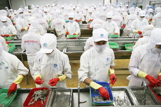 Giao dịch thương mại quốc tế: Thận trọng để tránh rủi ro