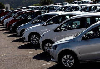 Nhập khẩu xe trong tháng 12 giảm