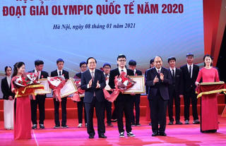 Tuyên dương học sinh THPT đoạt giải Olympic quốc tế 2020