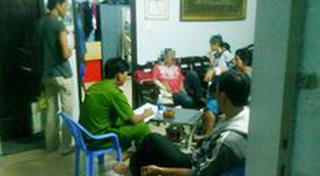 Vợ tố chồng sát hại con 5 tháng tuổi