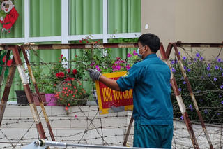 Long An: Phong tỏa một phần khu công nghiệp vì 3 công nhân nghi nhiễm Covid-19