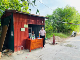 Chuyện ông trưởng thôn chống dịch