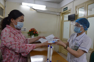 Khám, chữa bệnh bằng thẻ BHYT trên ứng dụng VssID: Nhanh, gọn và nhiều tiện ích
