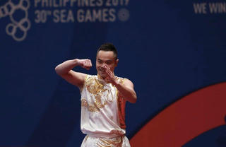Wushu 'mở hàng Vàng' cho đoàn Việt Nam trong ngày thi đấu thứ 3