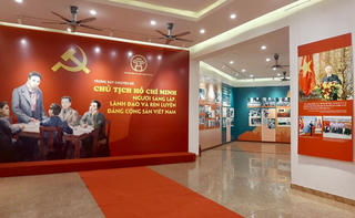 ‘Chủ tịch Hồ Chí Minh - Người sáng lập, lãnh đạo và rèn luyện Đảng Cộng sản Việt Nam’