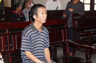 U60 hiếp dâm bé gái 7 tuổi lĩnh 14 năm tù