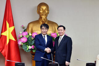 Tăng cường hợp tác quốc tế xây dựng chính sách tiền lương