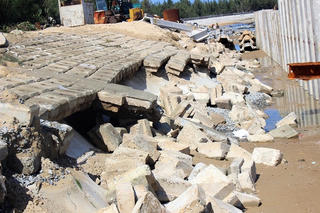 Quảng Nam: Tan tành bờ kè ở bờ biển xã đảo