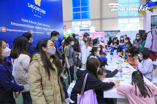 Người dân Thủ đô hào hứng đi săn tour du lịch