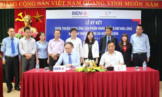BIDV và Công ty KD&XNK khí gas hóa lỏng Vạn Lộc (Valexim) ký kết thỏa thuận cung ứng sản phẩm hoán đổi giá khí hóa lỏng