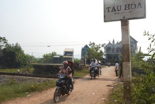 Xóa bỏ lối đi tự mở băng qua đường sắt