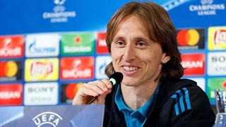 Sao Real dùng Ronaldo 'dọa' Juventus