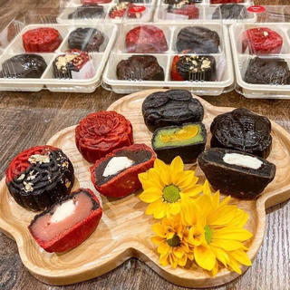 Nhộn nhịp thị trường bánh Trung thu online