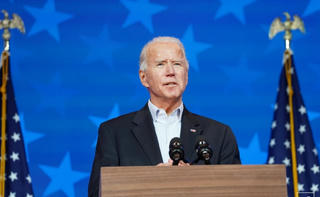 Biden tiến gần Nhà Trắng khi tạm dẫn trước ở Pennsylvania và Georgia