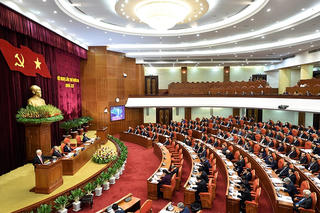 Ngày làm việc thứ 3 của Hội nghị Trung ương 13