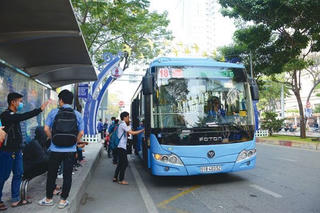 Có nên mở rộng các tuyến xe buýt?