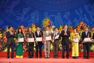 Vinh danh 522 tân Giáo sư, Phó giáo sư năm 2015