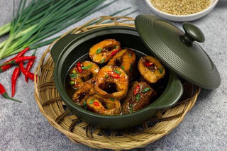 Về quê mình ăn cá kho