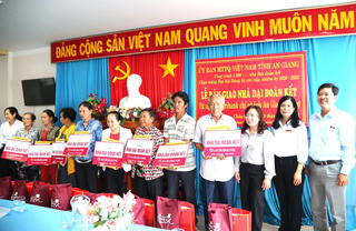 An Giang: Xây dựng 1.000 căn nhà đại đoàn kết cho người nghèo 