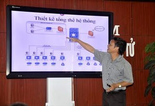 Thẩm định Đề án triển khai thí điểm soạn và duyệt giáo án trực tuyến