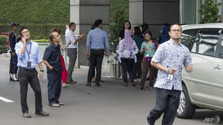 Động đất 6.0 Richter rung chuyển thủ đô Jakarta, Indonesia