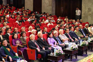 Đài tiếng nói Việt Nam đón nhận Huân chương độc lập hạng Nhất