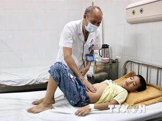 Hà Nội: Thêm một vụ ngộ độc thực phẩm tại trường tiểu học