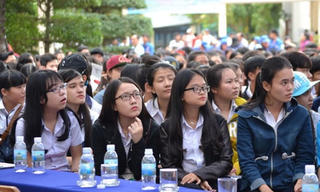 Khởi động chương trình tư vấn tuyển sinh - hướng nghiệp