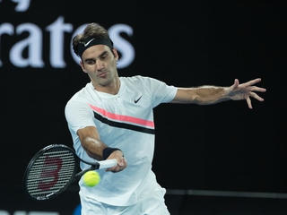 Tay vợt Roger Federer xuất sắc lên ngôi giải Australia mở rộng
