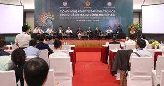 Tìm cách 'giải cơn khát' công nghệ