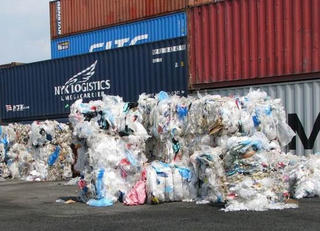 Siết nhập khẩu phế liệu