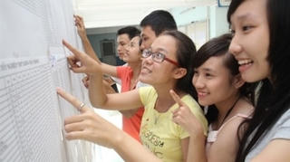 Thi tốt nghiệp THPT đợt 2: Bất ngờ với thí sinh có điểm tuyệt đối