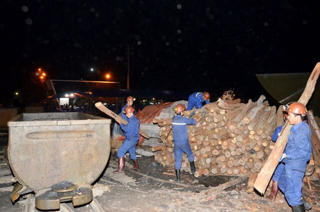 Nỗ lực tìm kiếm công nhân mất tích trong vụ bục túi nước trong đường lò