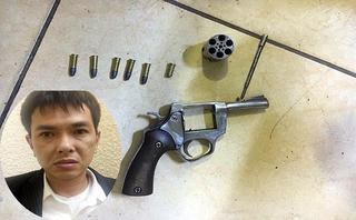 Khởi tố, bắt tạm giam đối tượng nổ súng cướp tiền tại chợ Long Biên