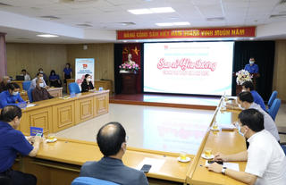 100 chuyến xe ‘san sẻ yêu thương’ đến với người khó khăn mùa dịch Covid-19