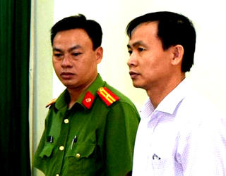 Vụ gây thất thoát hàng trăm tỉ ở Cty Lương thực Trà Vinh: Truy tố Trần Văn Tâm và 15 bị can 
