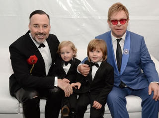 Dạy con như Elton John