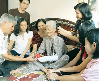 Vinh danh những người con hiếu thảo