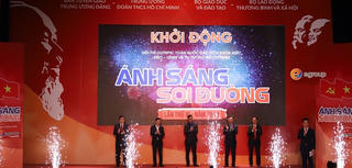 Tăng cường giáo dục chủ nghĩa Mác - Lênin, tư tưởng Hồ Chí Minh