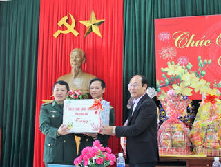 Mặt trận Quảng Nam thăm, chúc Tết các đồn Biên phòng