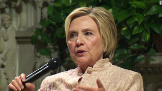 Hillary Clinton: 'Những nguồn lực nội tại' giúp tôi vực dậy sau thất bại