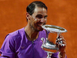 Hạ bệ Djokovic, Nadal hoàn tất ‘cú Decima’ tại Rome Masters